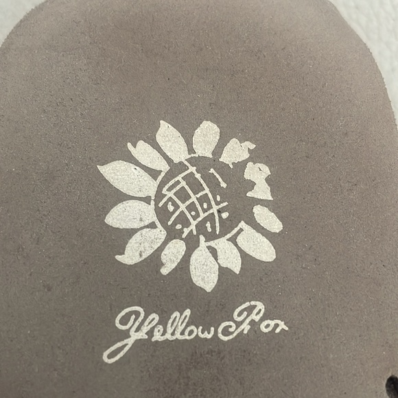 YELLOW BOX JEWELED BEIGE WEDGE FLIP FLOP - Picture 3 of 4